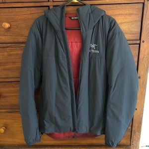 Arc’teryx Atom LT hoody // soft shell jacket ❄️